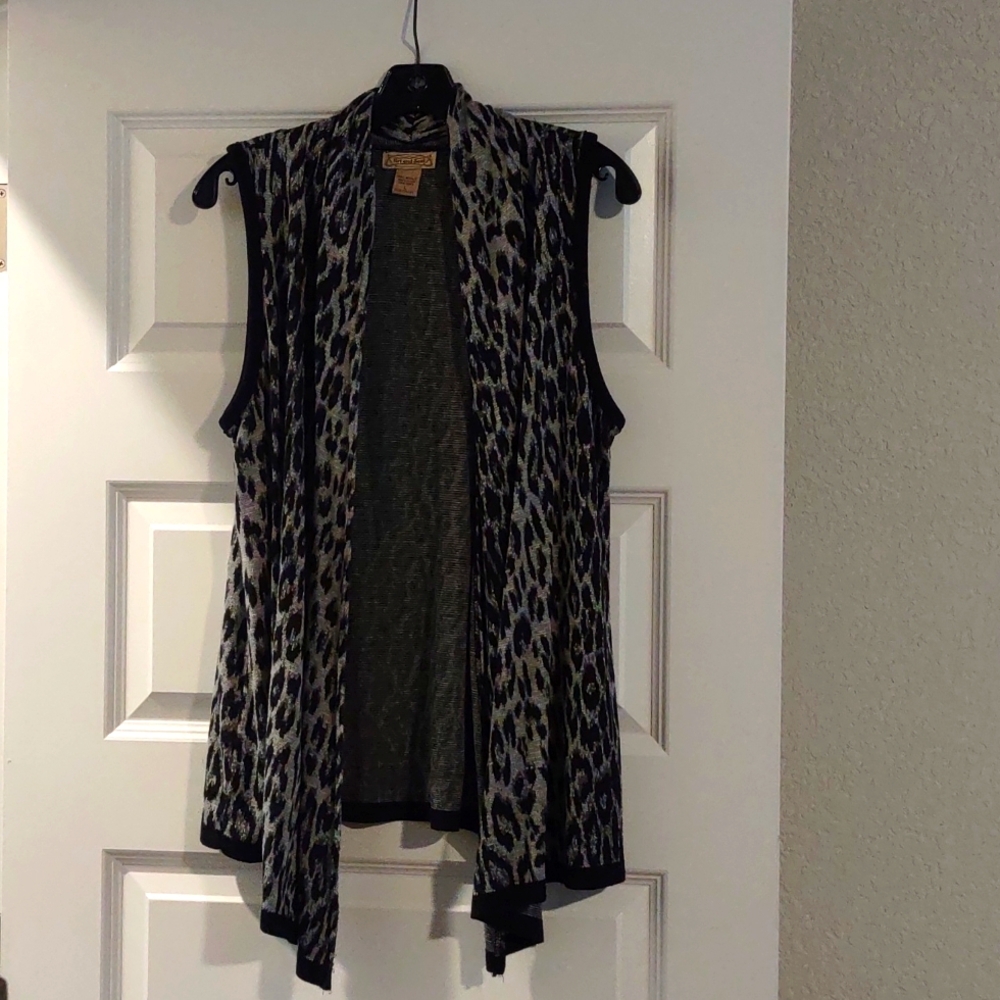 Black and grey leopard print shrug